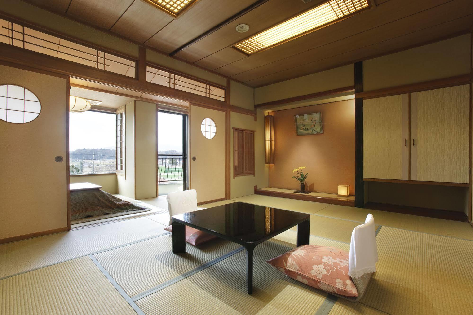 Hotel Kaneyamaen Fujiyoshida Zewnętrze zdjęcie